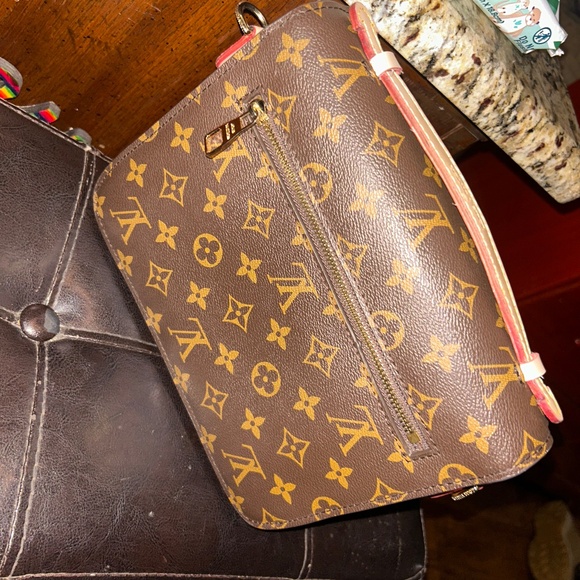 Louis Vuitton Métis Monogram - Picture 4 of 10